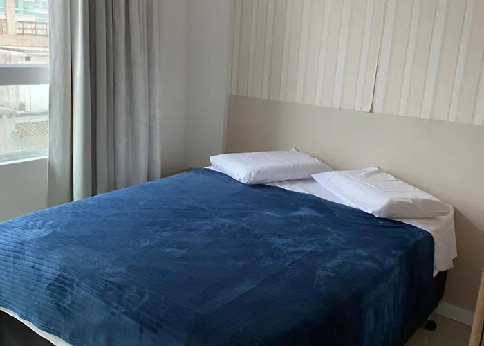 Suite 1 Com Cama De Casal,Em Apartamento Compartilhado Ar Condicionado, Tv, E Wi-Fi -Frigobar