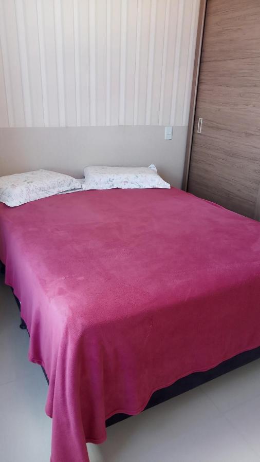 Homestay 1 Com Cama De Casal,em Compartilhado Ar Condicionado, Tv, E Wi-fi -frigobar