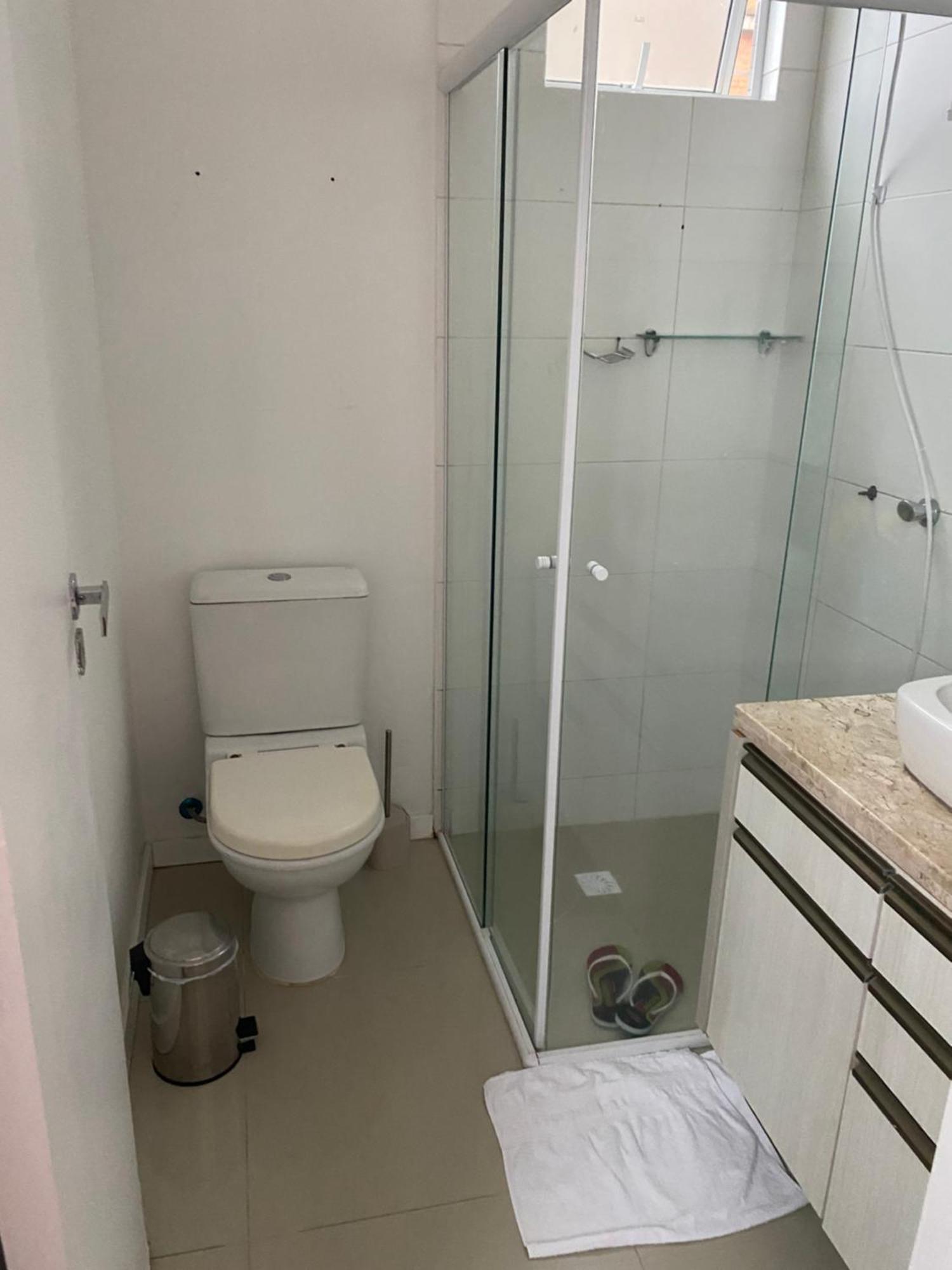 1 Com Cama De Casal,em Compartilhado Ar Condicionado, Tv, E Wi-fi -frigobar * Itapema