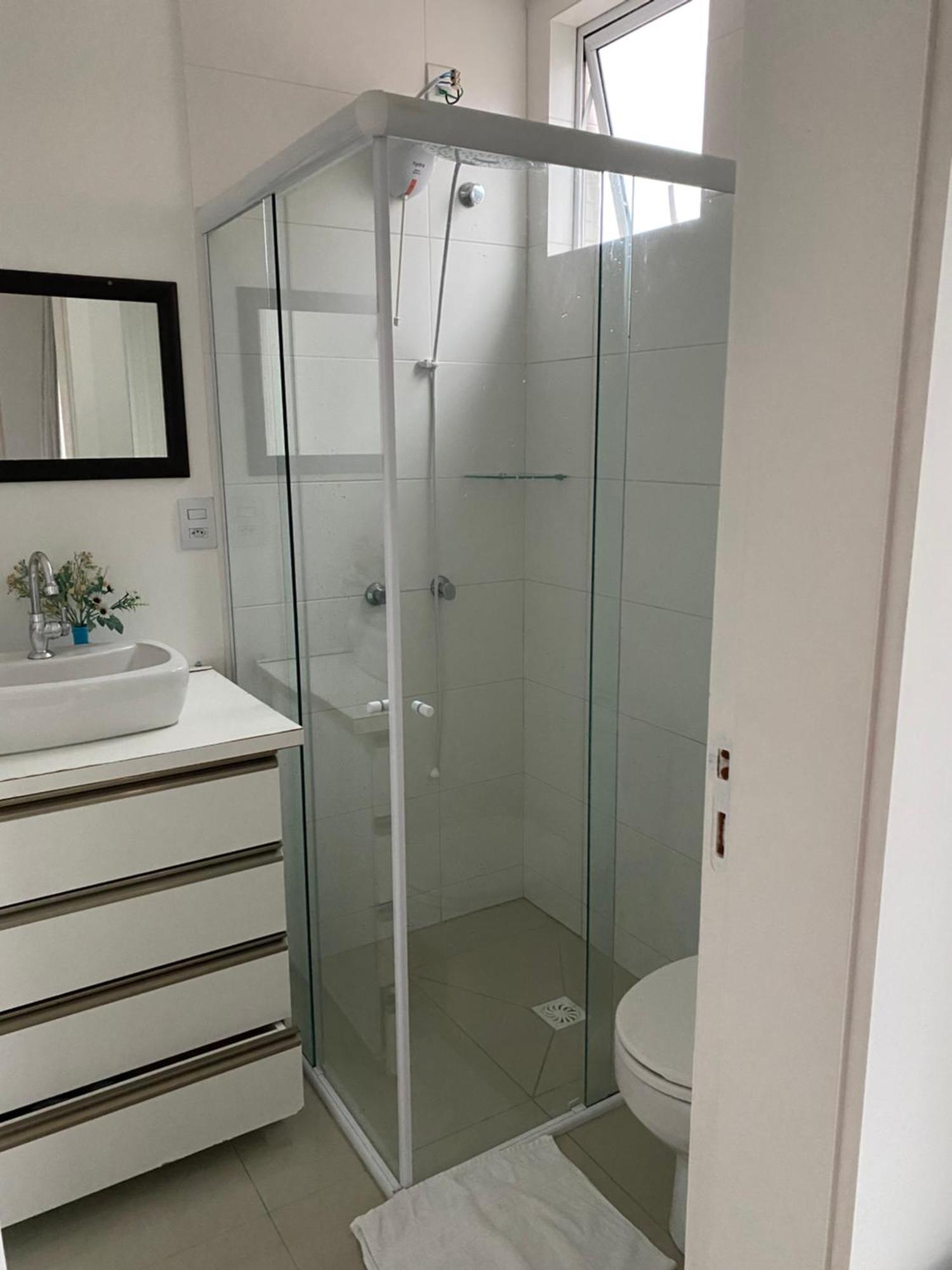 1 Com Cama De Casal,em Compartilhado Ar Condicionado, Tv, E Wi-fi -frigobar Homestay