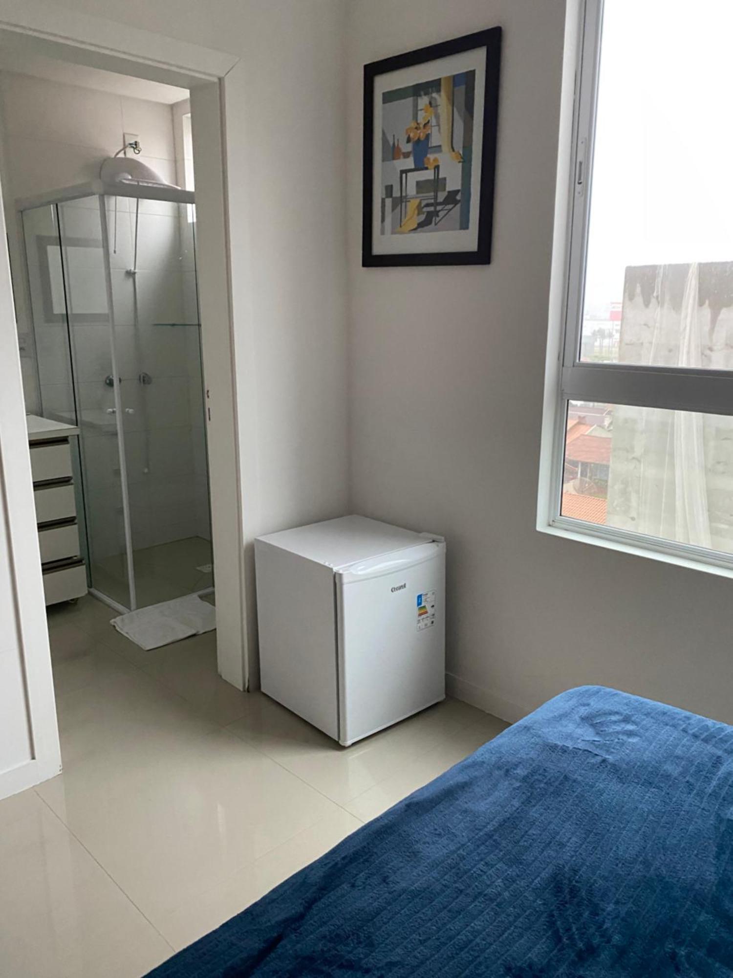 1 Com Cama De Casal,em Compartilhado Ar Condicionado, Tv, E Wi-fi -frigobar Homestay